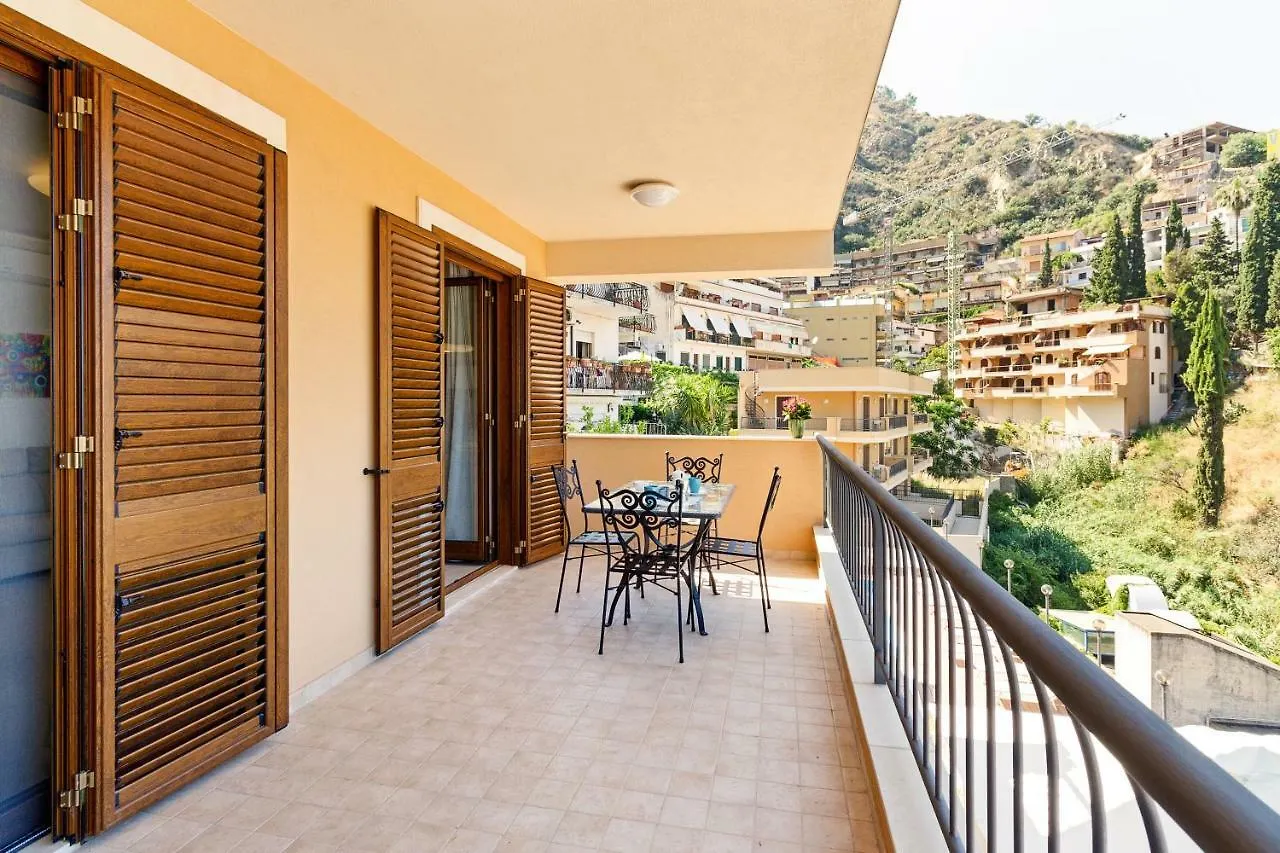 Calipso Seaview Flat With Private Parking Daire Taormina İtalya